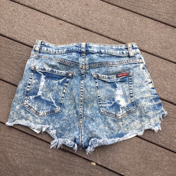 Love Culture Distress Jean Shorts Size L - Picture 2 of 7